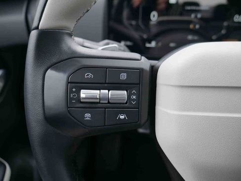 Used 2025 Kia K4 GT-Line image 34