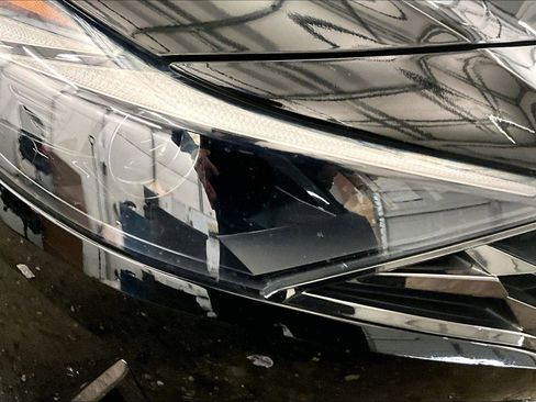 Used 2022 Hyundai Elantra SEL w/ Convenience + Premium Package image 27