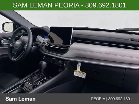 New 2026 Jeep Compass Limited image 27