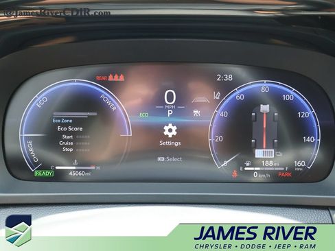 Used 2025 Toyota Crown Signia AWD/4WD image 28