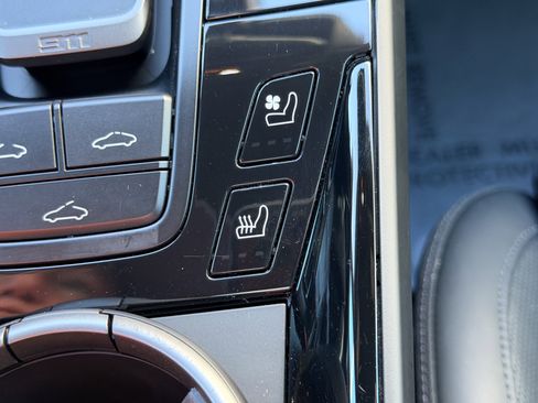 Certified 2024 Porsche 911 Carrera T image 28