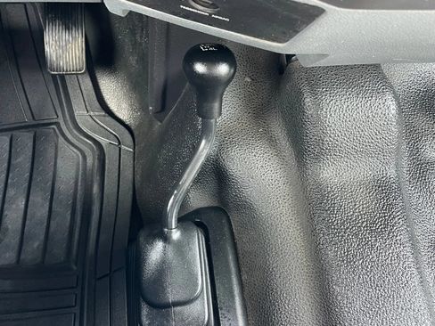 Used 2015 Ford F250 XL w/ Power Equipment Group AWD/4WD image 24