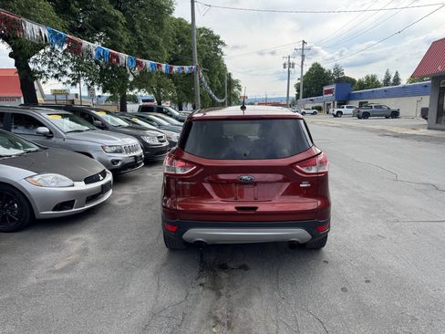 Used 2016 Ford Escape SE AWD/4WD image 5