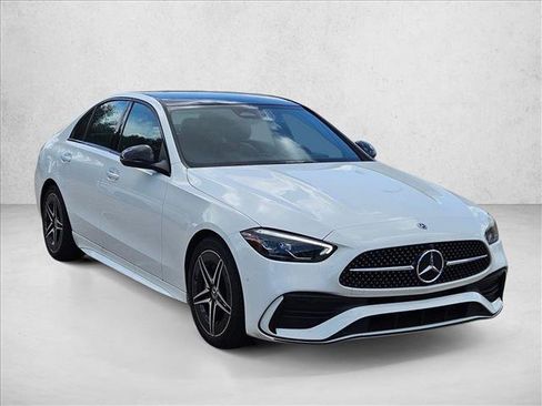 Used 2023 Mercedes-Benz C 300 4MATIC Sedan image 3
