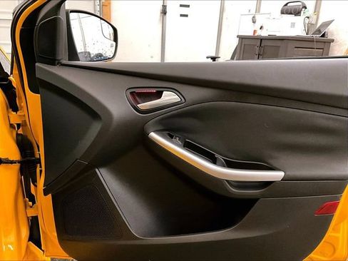 Used 2013 Ford Focus ST FWD image 23