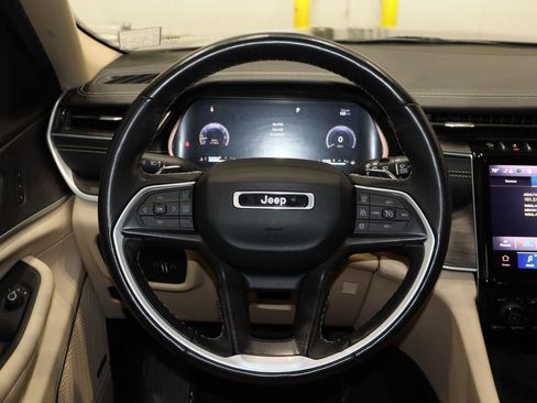 Used 2021 Jeep Grand Cherokee L Limited image 7