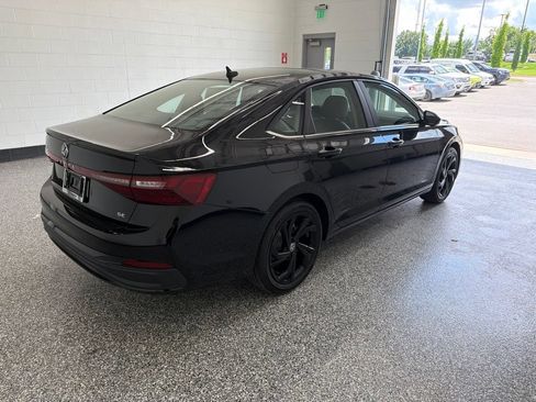New 2026 Volkswagen Jetta SE FWD image 5