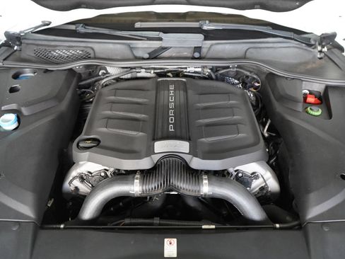 Used 2015 Porsche Cayenne S AWD/4WD image 22