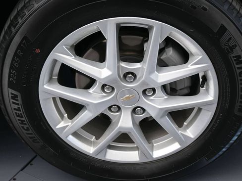 Used 2024 Chevrolet Equinox LS FWD image 40