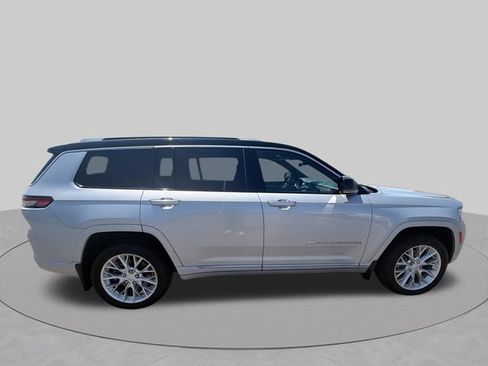 Used 2021 Jeep Grand Cherokee L Summit w/ Luxury Tech Group V AWD/4WD image 11