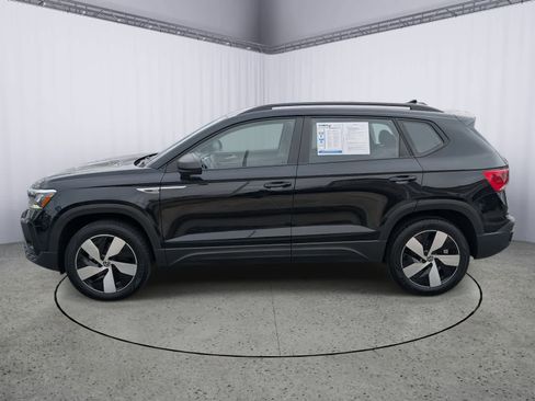 Used 2024 Volkswagen Taos S image 5