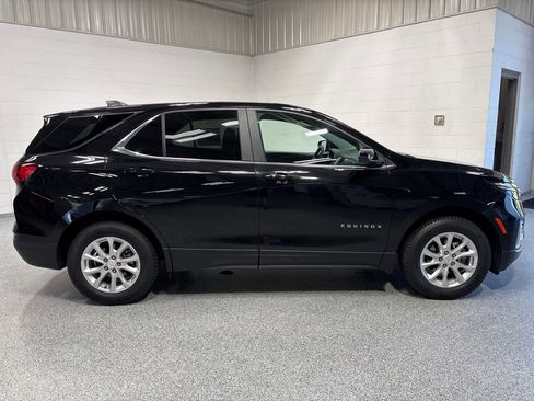 Used 2022 Chevrolet Equinox LT AWD/4WD image 8