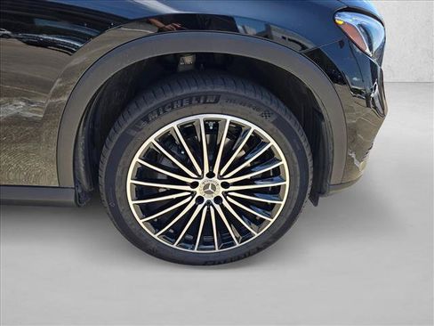 Used 2026 Mercedes-Benz GLC 300 image 15