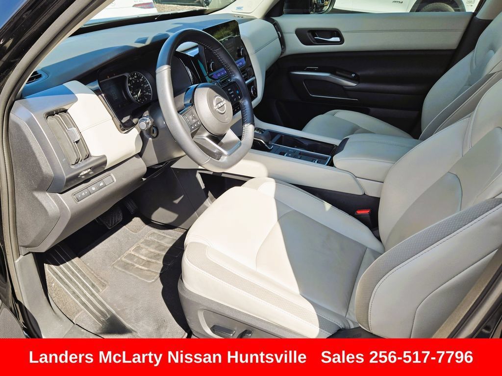 Used 2023 Nissan Pathfinder SL w/ SL Premium Package FWD image 18