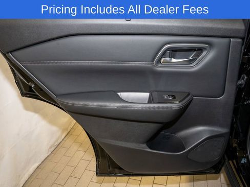 New 2026 Nissan Rogue Platinum w/ Platinum Premium Package AWD/4WD image 12