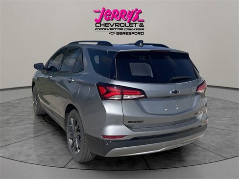 Used 2024 Chevrolet Equinox RS w/ RS Leather Package image 3