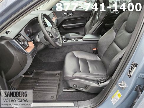 Used 2023 Volvo XC60 B5 Plus w/ Climate Package image 12