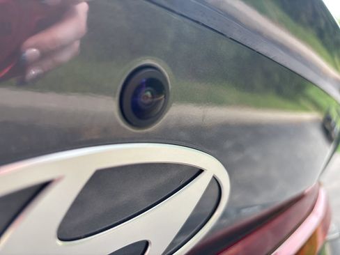 New 2025 Hyundai Elantra SEL FWD image 12