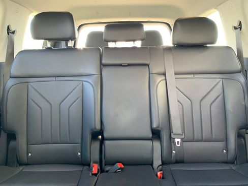 Used 2025 Hyundai Santa Fe SEL image 41