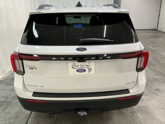New 2026 Ford Explorer Active AWD/4WD image 4
