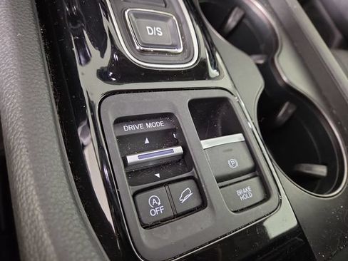 Used 2024 Honda Pilot EX-L image 28