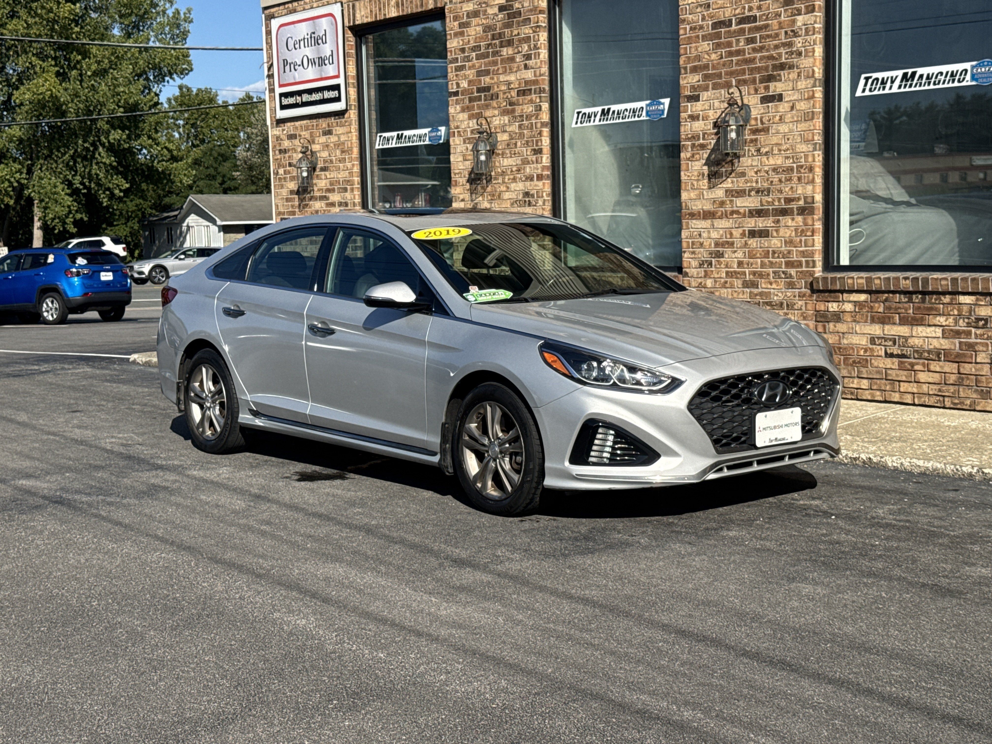 Used 2019 Hyundai Sonata Sport w/ Tech Package 03 FWD image 10