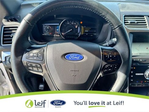 Used 2018 Ford Explorer Limited image 15