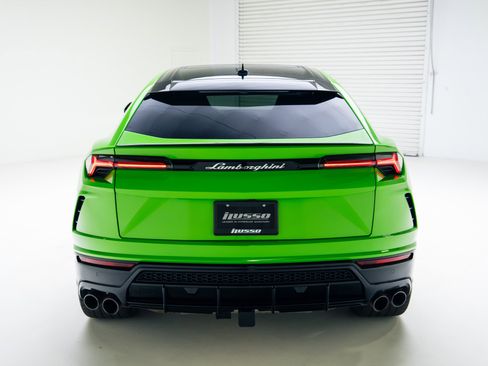Used 2021 Lamborghini Urus image 28