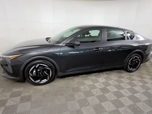 Used 2025 Kia K4 EX FWD image 12