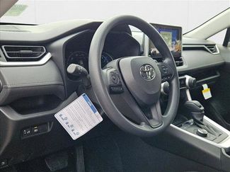 New 2025 Toyota RAV4 LE AWD/4WD video 3