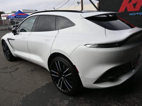 Used 2022 Aston Martin DBX AWD/4WD image 21