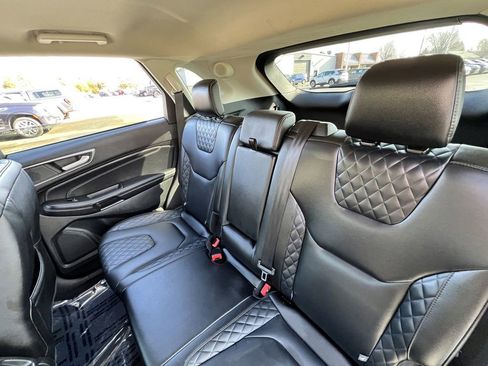 Used 2024 Ford Edge Titanium AWD/4WD image 30
