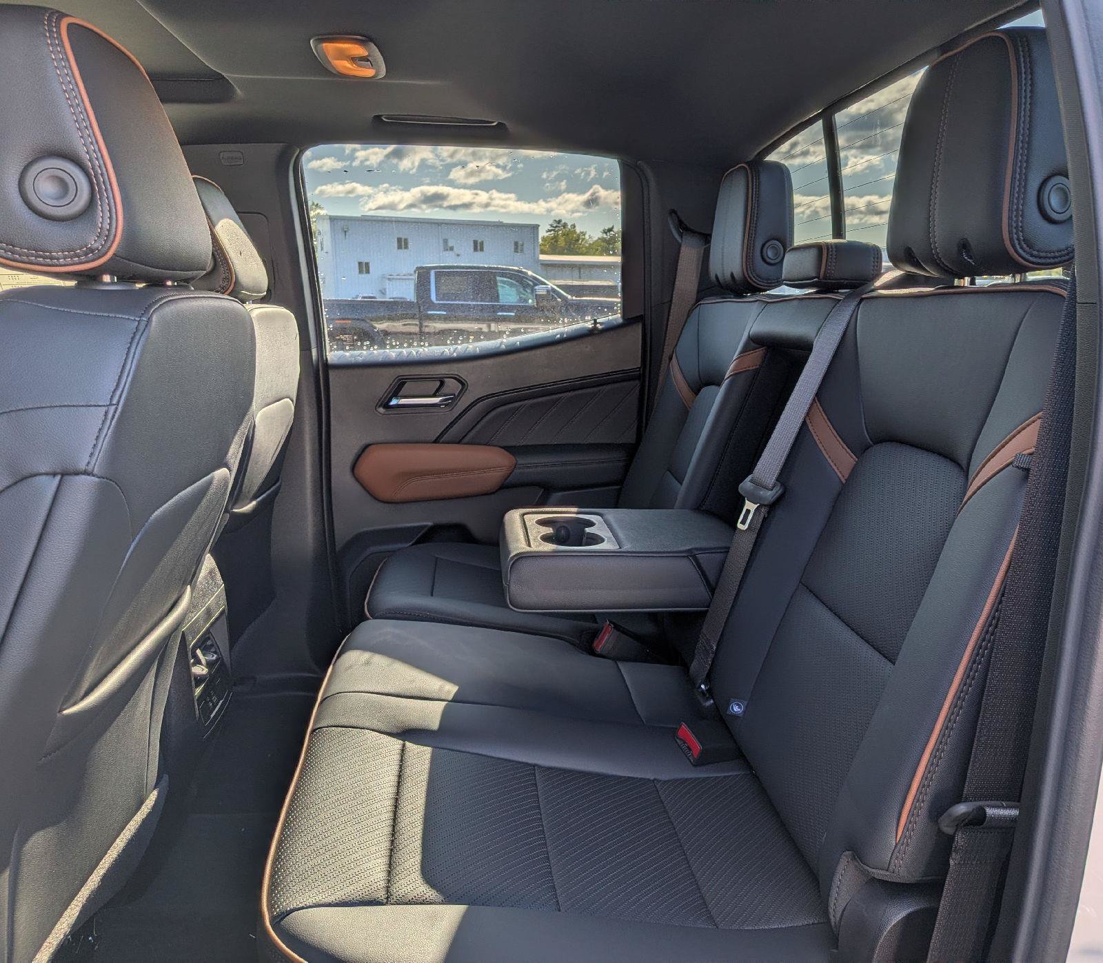 New 2026 GMC Canyon AT4 w/ Technology Plus Package AWD/4WD image 22