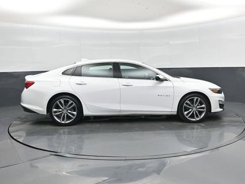 Used 2023 Chevrolet Malibu LT FWD image 2