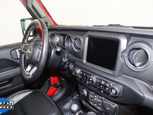 Used 2022 Jeep Wrangler Unlimited Sahara w/ Cold Weather Group image 44