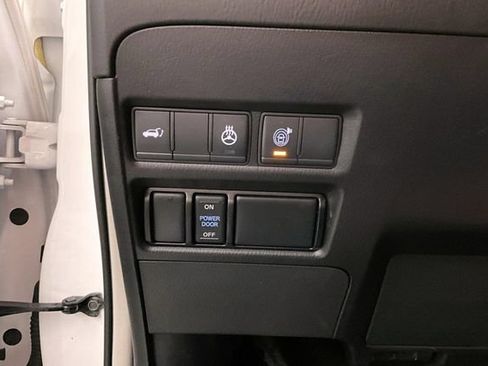 Used 2021 Nissan Armada Platinum w/ Captain's Chairs Package AWD/4WD image 42