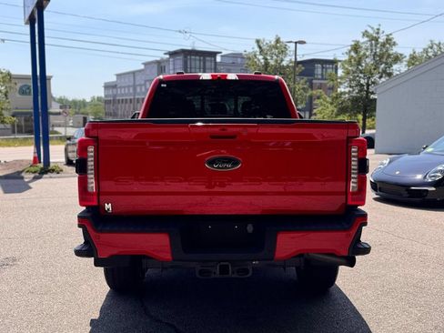 Used 2024 Ford F250 Lariat w/ Black Appearance Package AWD/4WD image 5