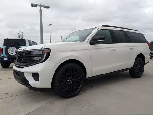 New 2026 Ford Expedition Max Platinum image 7