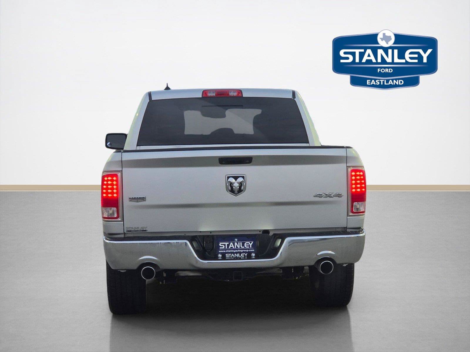Used 2017 RAM 1500 Laramie AWD/4WD image 7