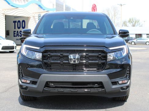 New 2026 Honda Ridgeline Black Edition image 2