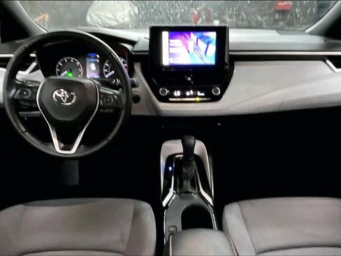 Used 2024 Toyota Corolla SE image 17