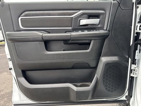 Used 2024 RAM 2500 Big Horn w/ Off Road Package image 29