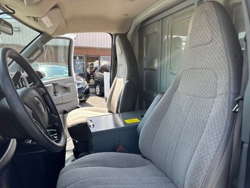 Used 2021 GMC Savana 3500 w/ Power Convenience Package RWD image 33