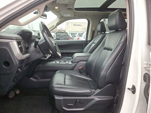 Used 2022 Ford Expedition Max XLT image 14