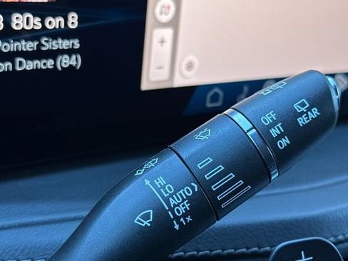 Used 2024 Cadillac XT4 Premium Luxury FWD image 55