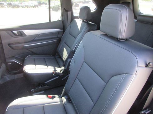 New 2026 Buick Enclave Preferred w/ Power Package AWD/4WD image 13