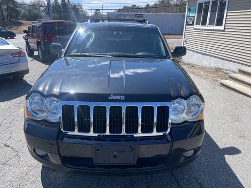 Used 2009 Jeep Grand Cherokee Limited AWD/4WD image 2