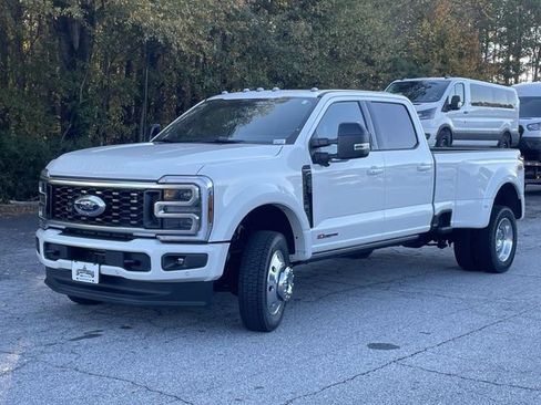 New 2026 Ford F450 Platinum image 24