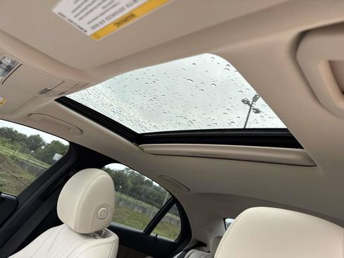 Used 2023 Mercedes-Benz E 350 4MATIC Sedan image 26