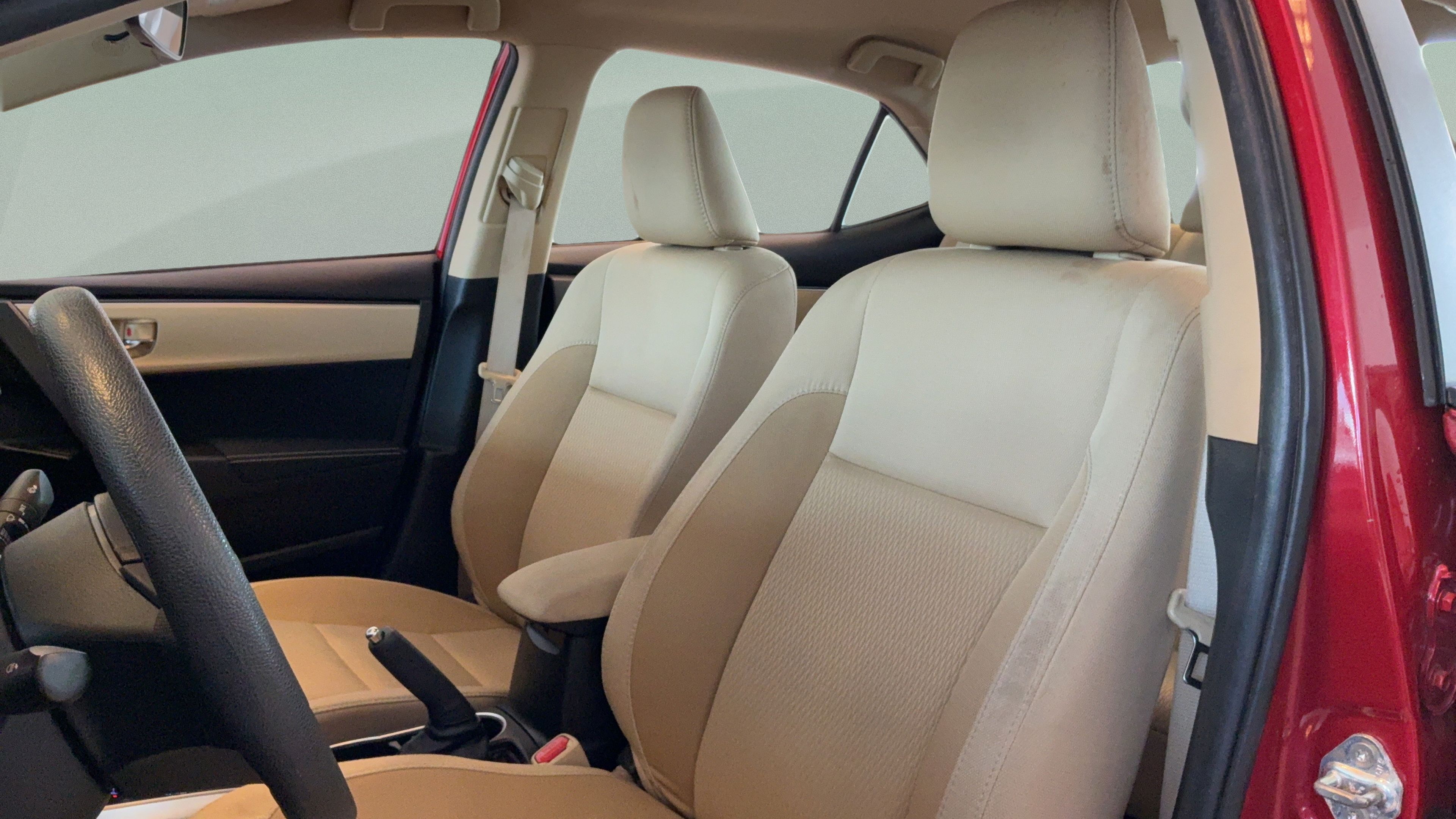 Used 2019 Toyota Corolla LE FWD image 27